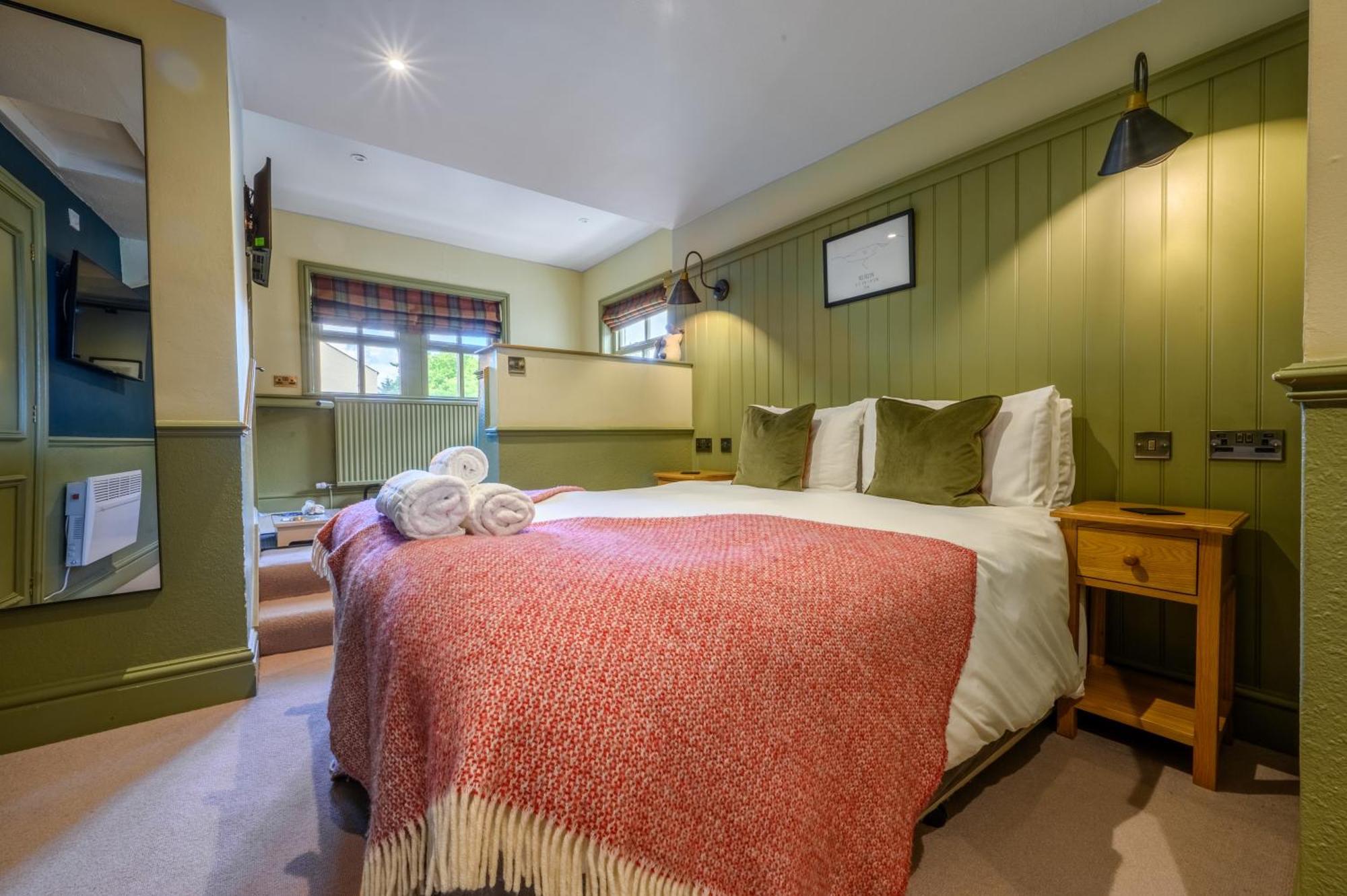 The Horse And Farrier Inn And The Salutation Inn Threlkeld Keswick Экстерьер фото