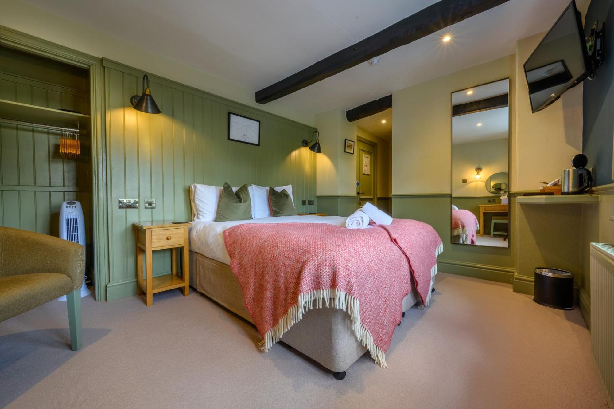 The Horse And Farrier Inn And The Salutation Inn Threlkeld Keswick Экстерьер фото
